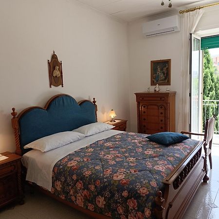 Le Rondini Apartment Trani Exterior photo