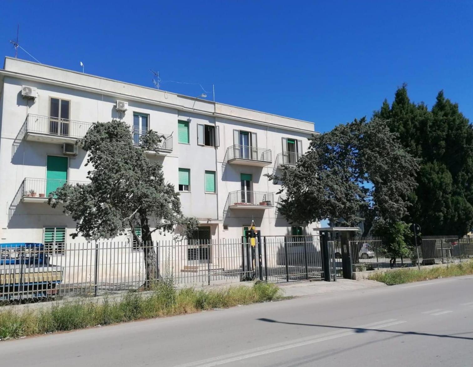 Le Rondini Apartment Trani Exterior photo